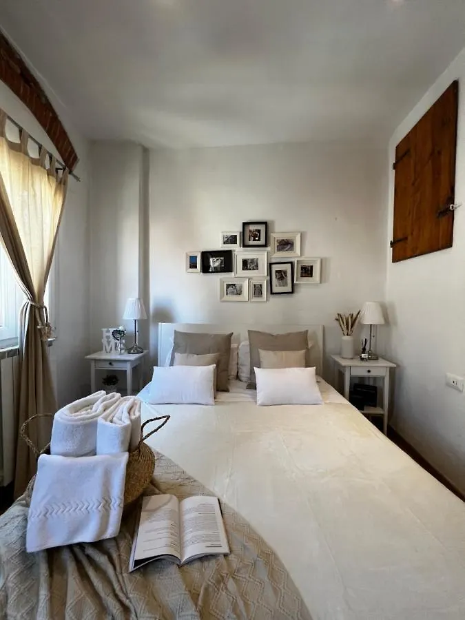 Отель A Casa Di Anna Флоренция