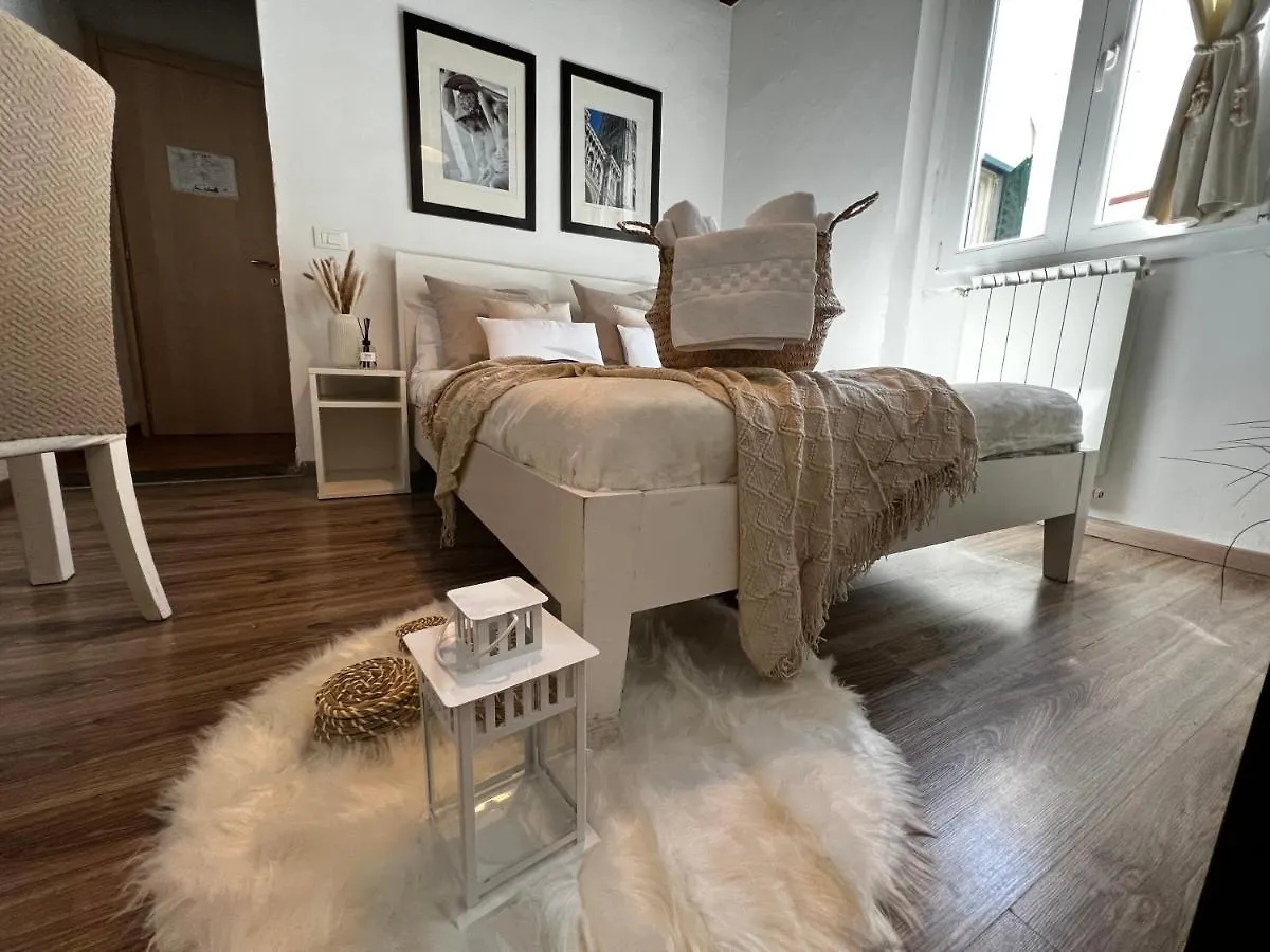 Гостевой дом Отель A Casa Di Anna Флоренция